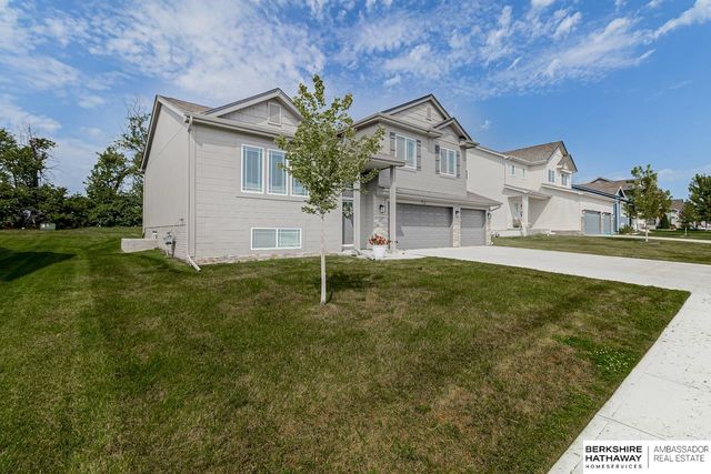 5314 Sheridan Road, Papillion, NE 68133