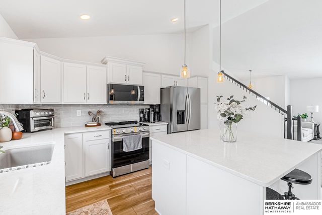 5314 Sheridan Road, Papillion, NE 68133