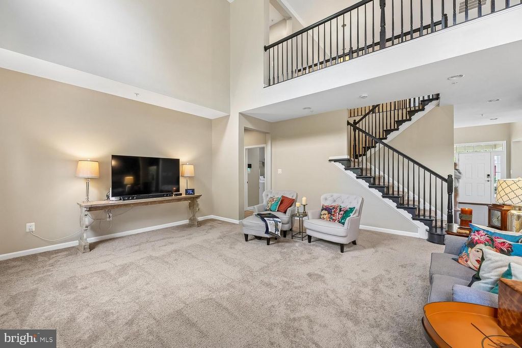 Image 14 of property listing at 9777 LEIGHLAND CT, Waldorf, MD 20603
