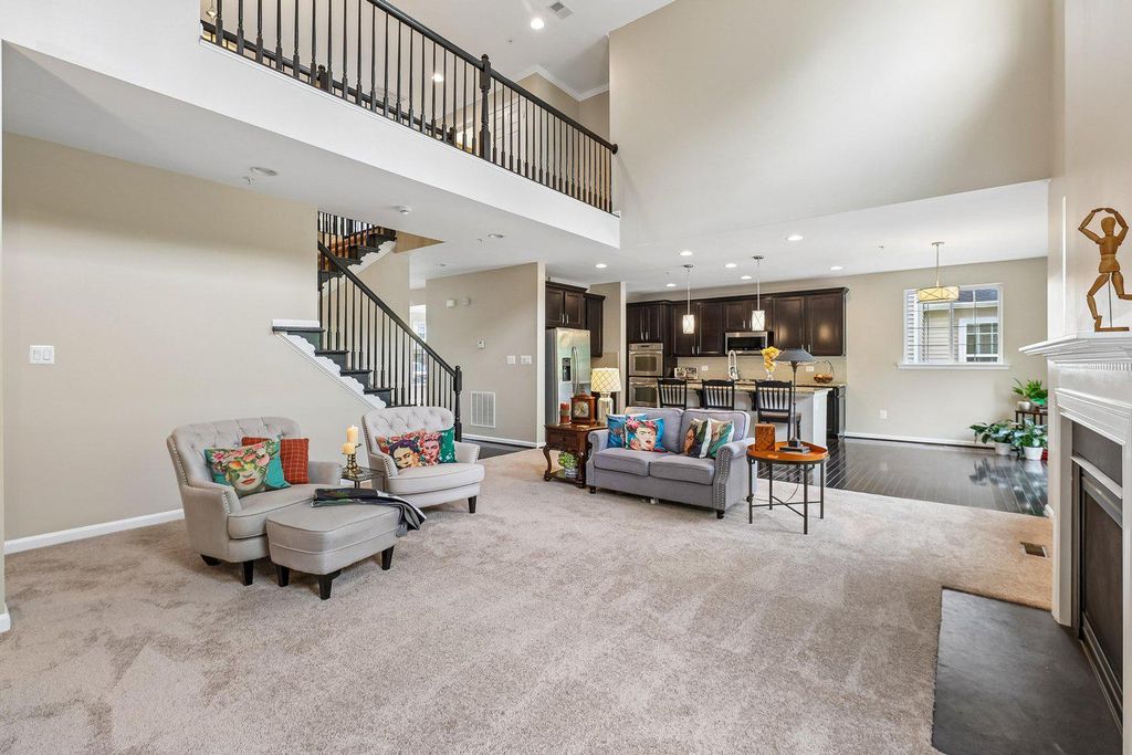 Image 15 of property listing at 9777 LEIGHLAND CT, Waldorf, MD 20603