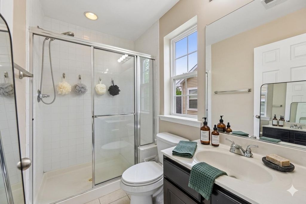 Image 30 of property listing at 9777 LEIGHLAND CT, Waldorf, MD 20603