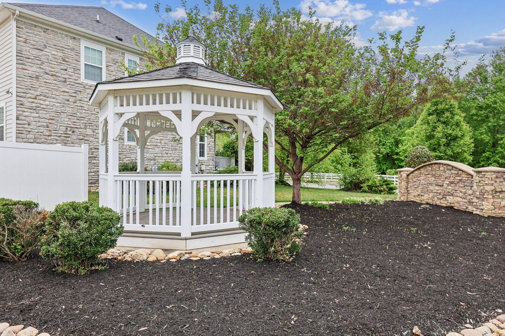 Image 53 of property listing at 9777 LEIGHLAND CT, Waldorf, MD 20603