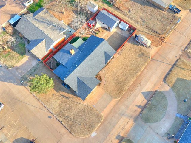 1321 S Oak Street, Kingfisher, OK 73750