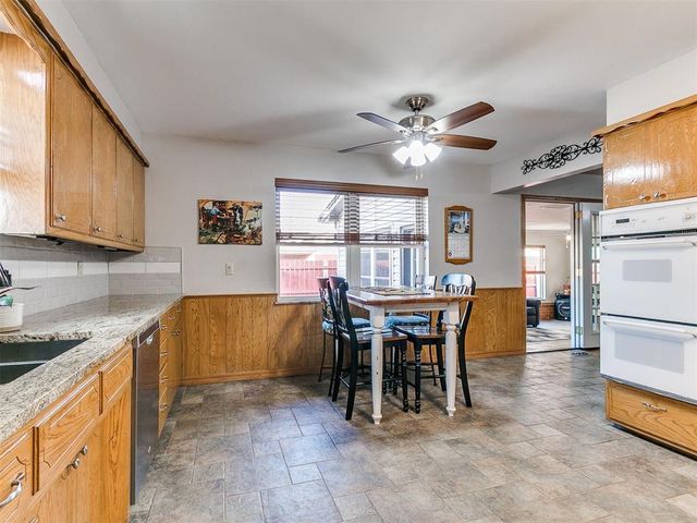 1321 S Oak Street, Kingfisher, OK 73750