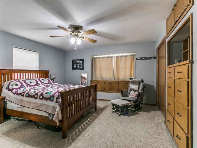 1321 S Oak Street, Kingfisher, OK 73750