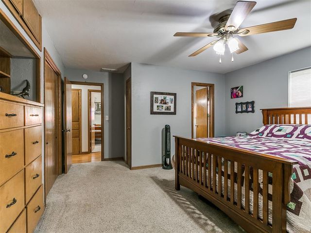 1321 S Oak Street, Kingfisher, OK 73750