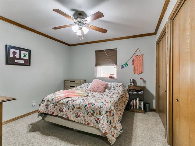 1321 S Oak Street, Kingfisher, OK 73750