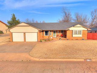 1321 S Oak Street, Kingfisher, OK 73750