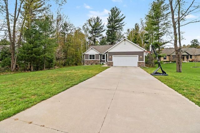 1161 N Hillside Drive, Pere Marquette Twp, MI 49431