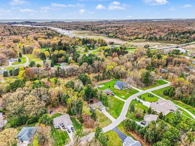 1161 N Hillside Drive, Pere Marquette Twp, MI 49431