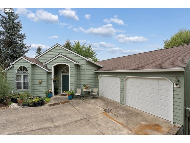 512 Se ALDER Ct, Hillsboro, OR 97123
