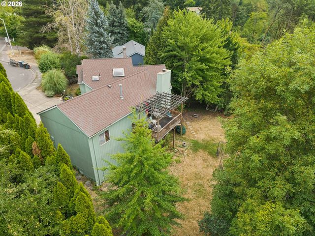 512 Se ALDER Ct, Hillsboro, OR 97123