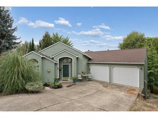 512 Se ALDER Ct, Hillsboro, OR 97123