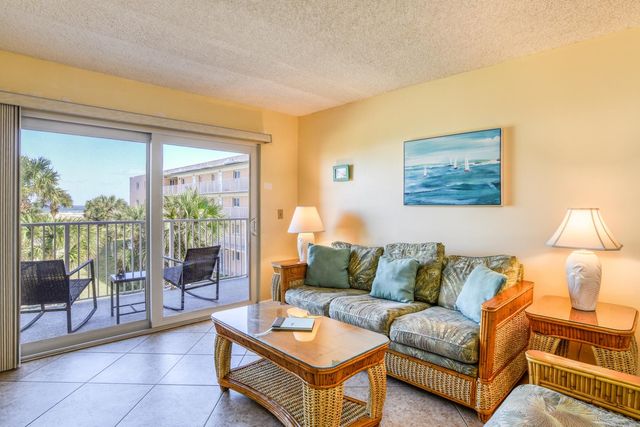 4 Ocean Trace 323, St Augustine Beach, FL 32080