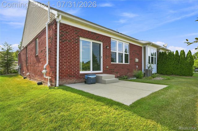 2279 Monte Vista Court, Orion Charter Township, MI 48360