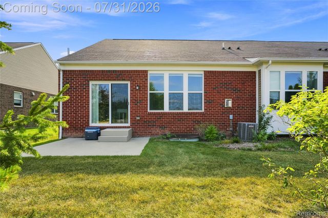 2279 Monte Vista Court, Orion Charter Township, MI 48360
