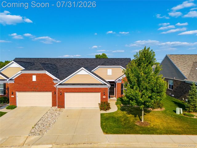 2279 Monte Vista Court, Orion Charter Township, MI 48360