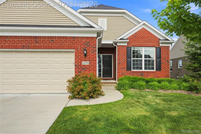 2279 Monte Vista Court, Orion Charter Township, MI 48360