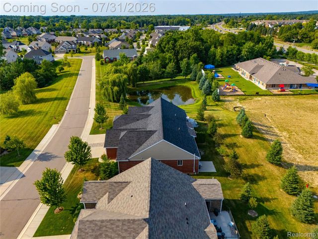2279 Monte Vista Court, Orion Charter Township, MI 48360