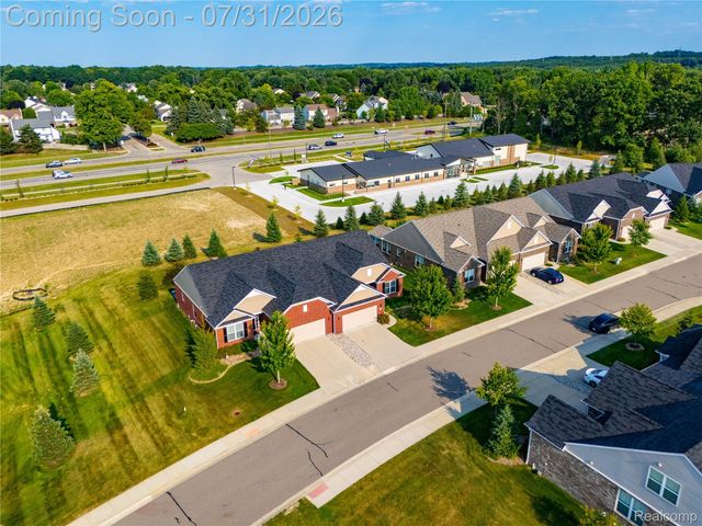 2279 Monte Vista Court, Orion Charter Township, MI 48360