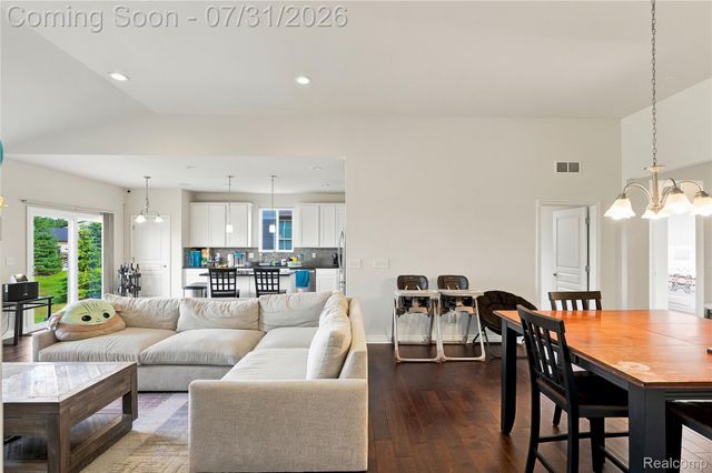 2279 Monte Vista Court, Orion Charter Township, MI 48360