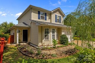 3755 Brookchase Lane, Charlotte, NC 28205