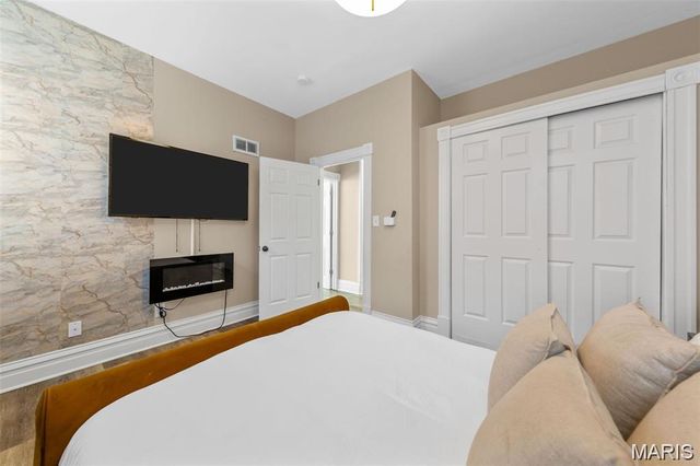 3443 Keokuk Street, St Louis, MO 63118