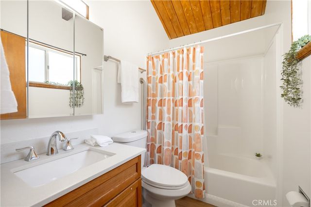 2395 Hunsaker, Running Springs, CA 92382