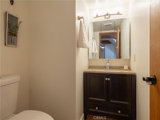 2395 Hunsaker, Running Springs, CA 92382
