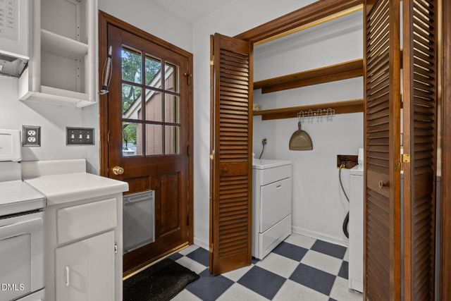 2713 Salisbury Plain, Raleigh, NC 27613