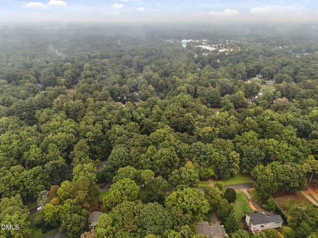 2713 Salisbury Plain, Raleigh, NC 27613