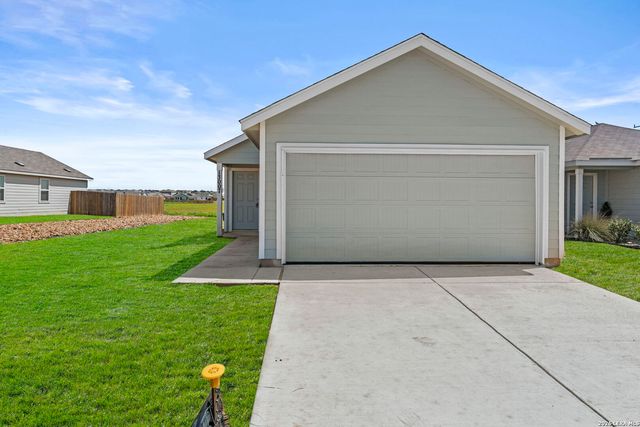 13007 Chinali Springs, St Hedwig, TX 78152