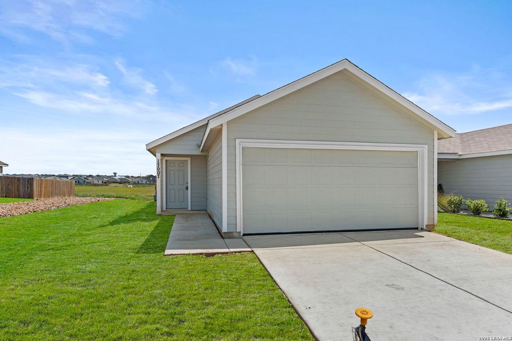 13007 Chinali Springs, St Hedwig, TX 78152