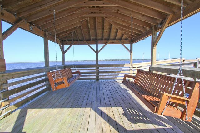 602 Millbrook Rd., Georgetown, SC 29440
