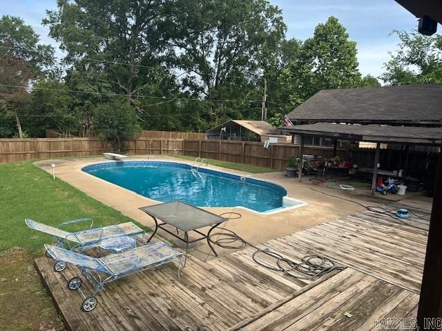 1 Rogers Drive, Morrilton, AR 72110