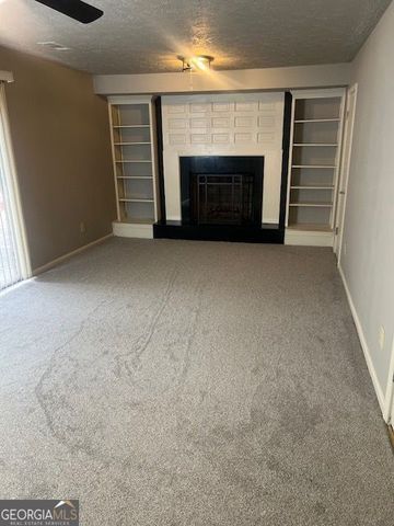 725 Navarre Drive, Stone Mountain, GA 30087