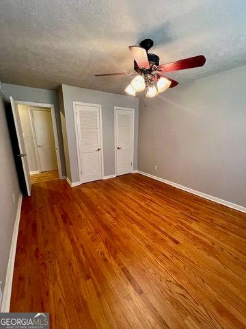 725 Navarre Drive, Stone Mountain, GA 30087