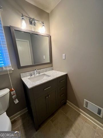 725 Navarre Drive, Stone Mountain, GA 30087