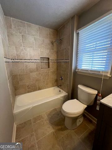 725 Navarre Drive, Stone Mountain, GA 30087