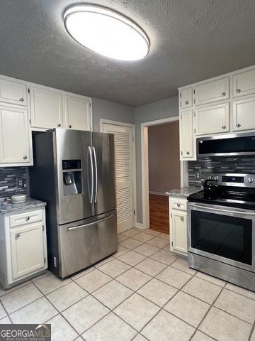 725 Navarre Drive, Stone Mountain, GA 30087