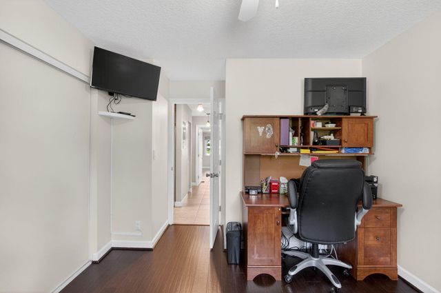 43 Mayfair Lane, Boynton Beach, FL 33426