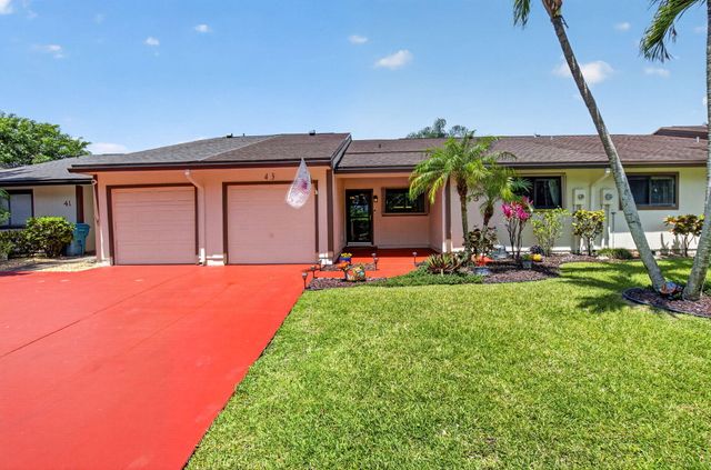 43 Mayfair Lane, Boynton Beach, FL 33426