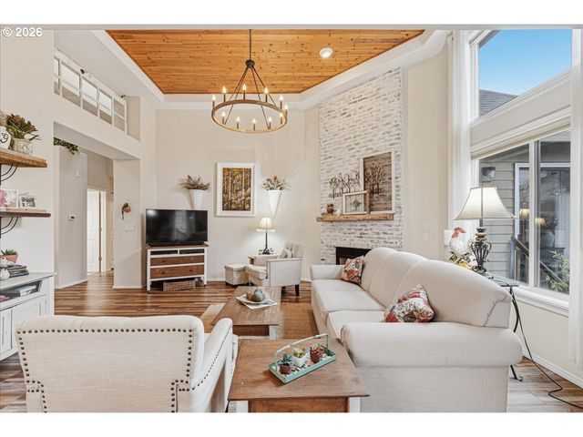 13318 SQUIRE Dr, Oregon City, OR 97045