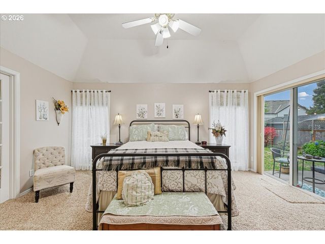 13318 SQUIRE Dr, Oregon City, OR 97045