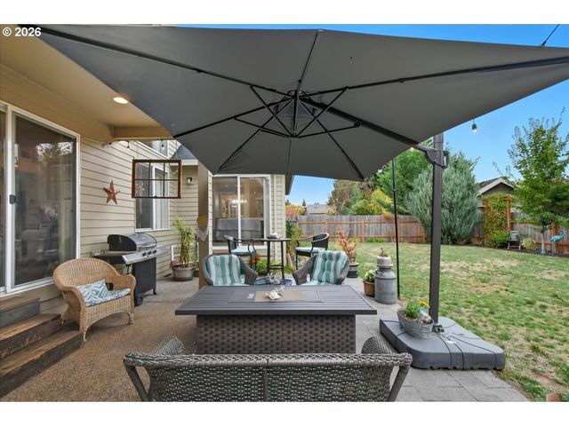 13318 SQUIRE Dr, Oregon City, OR 97045