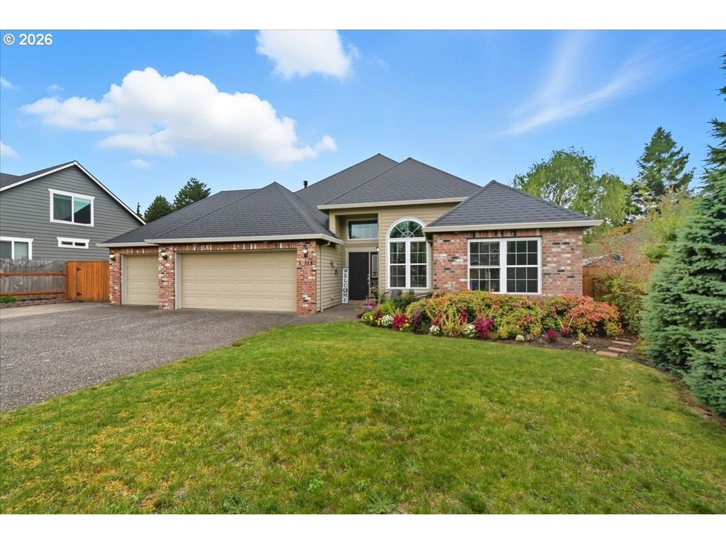 13318 SQUIRE Dr, Oregon City, OR 97045