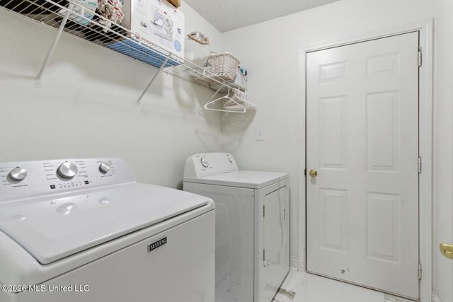 2505 Shelby Lane, Ocean Springs, MS 39564