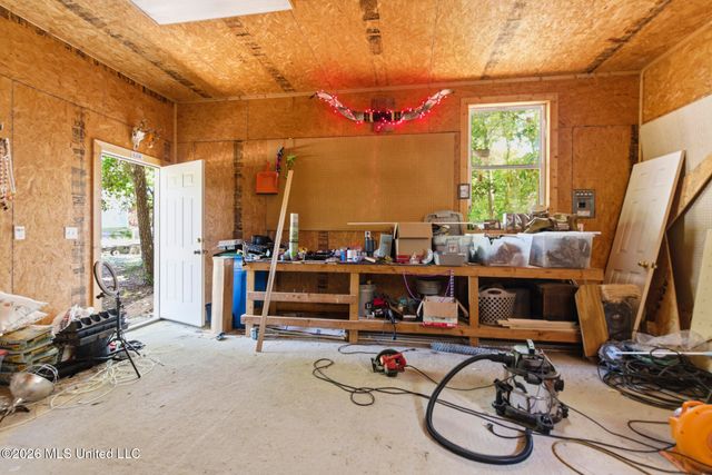2505 Shelby Lane, Ocean Springs, MS 39564