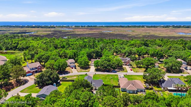2505 Shelby Lane, Ocean Springs, MS 39564