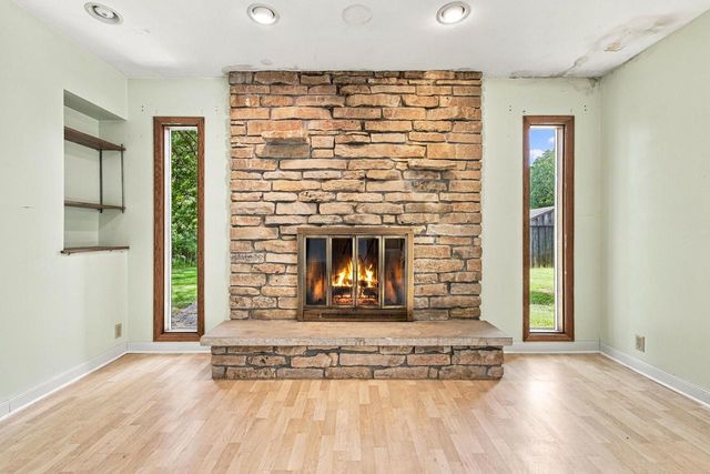 3920 Fiebrantz DRIVE, Brookfield, WI 53005